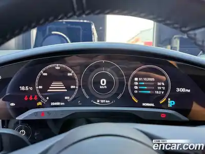 Porsche Taycan 2021 автомат (гидро), миниатюра 6