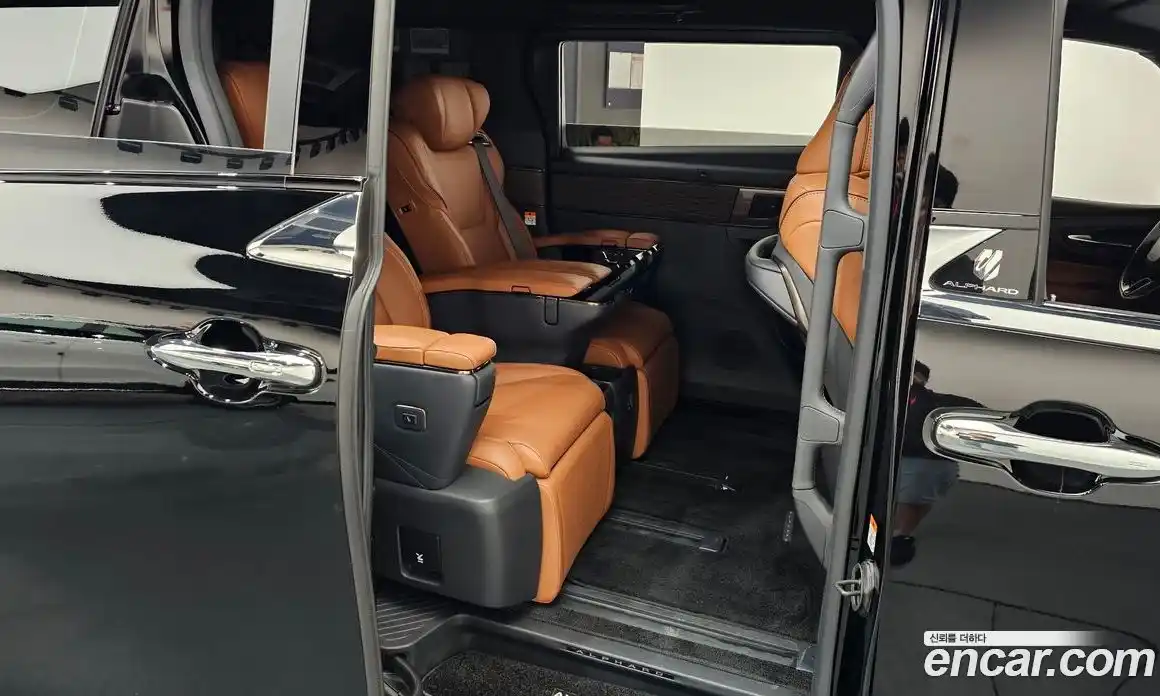 Toyota Alphard 2025 2.5 гидро, фото 11