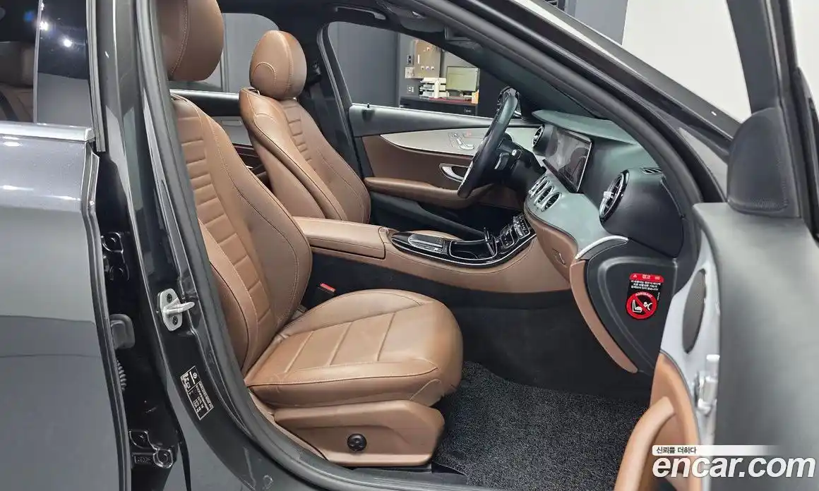 Mercedes-Benz E-Class 2021 2.0 автомат (гидро), фото 17
