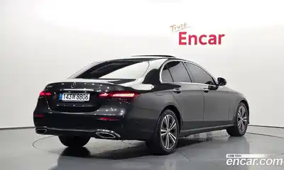 Mercedes-Benz E-Class 2021 2.0 автомат (гидро), миниатюра 2
