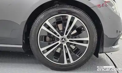 Mercedes-Benz E-Class 2021 2.0 автомат (гидро), миниатюра 7