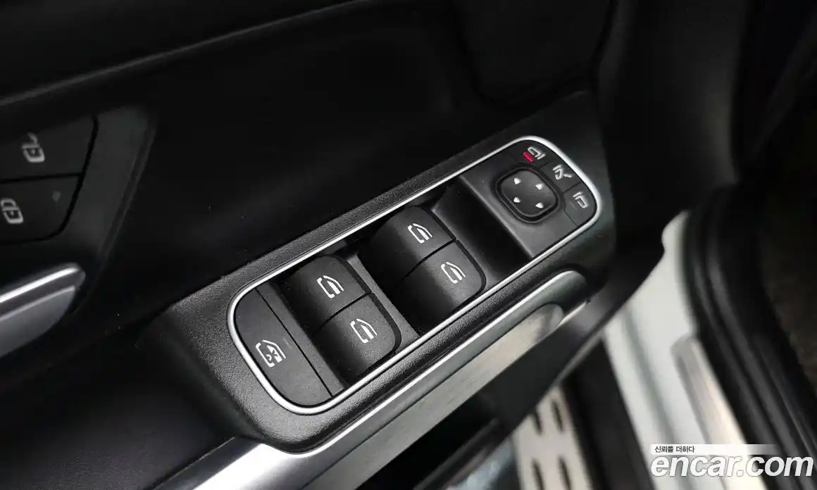 Mercedes-Benz GLB-Class 2021 2.0 гидро, фото 24