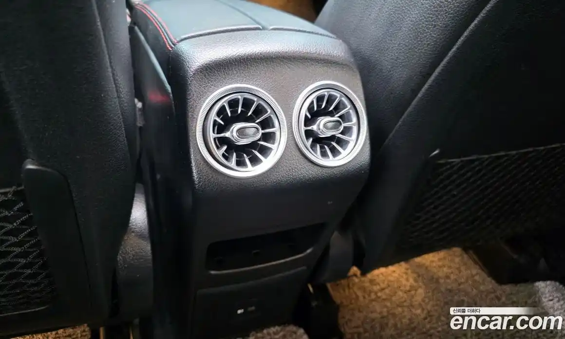 Mercedes-Benz GLB-Class 2021 2.0 гидро, фото 28