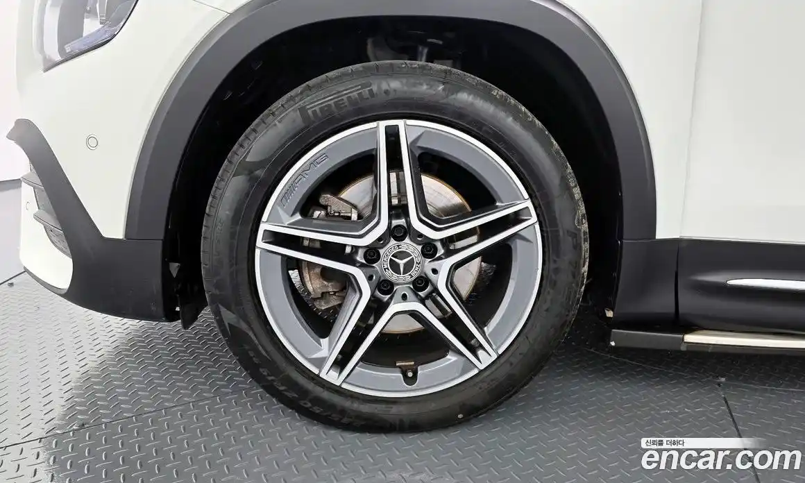 Mercedes-Benz GLB-Class 2021 2.0 гидро, фото 4