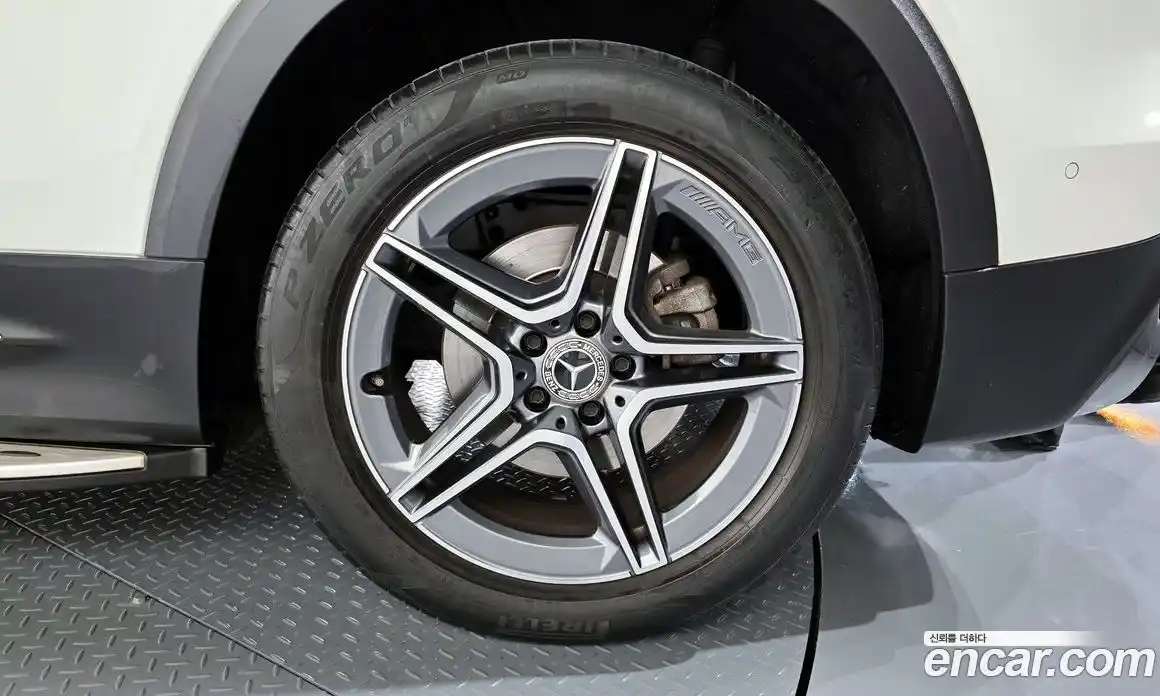 Mercedes-Benz GLB-Class 2021 2.0 гидро, фото 6