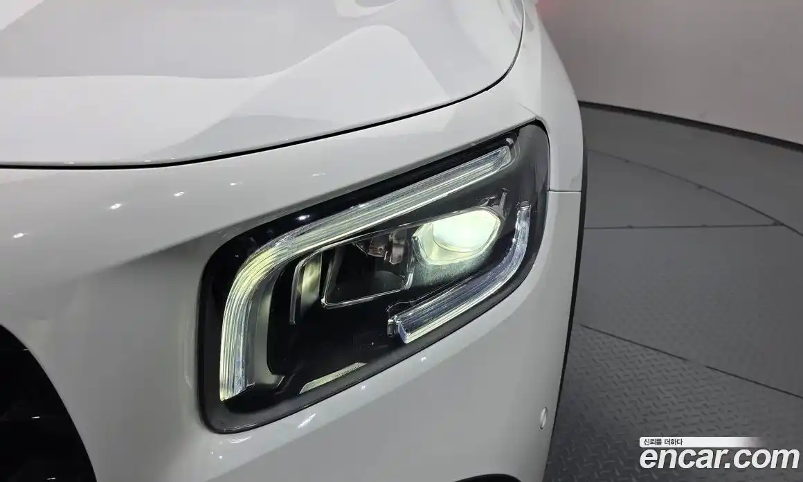 Mercedes-Benz GLB-Class 2021 2.0 гидро, фото 7