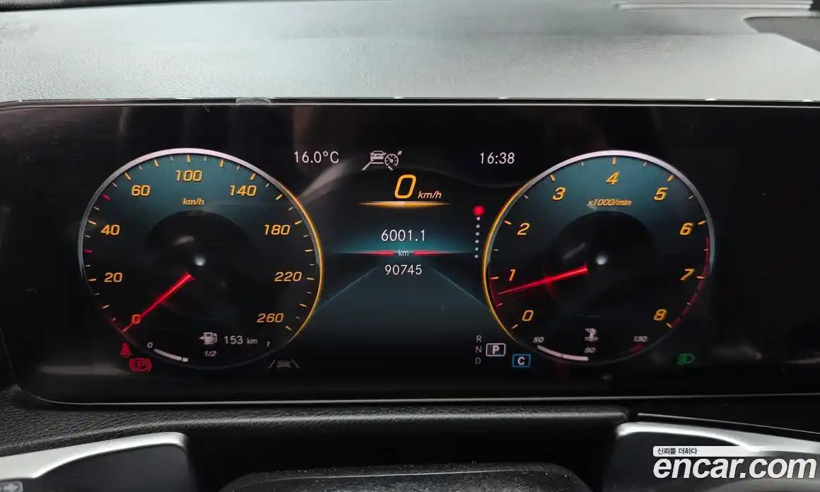 Mercedes-Benz GLB-Class 2021 2.0 гидро, фото 10