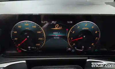 Mercedes-Benz GLB-Class 2021 2.0 гидро, миниатюра 10