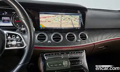 Mercedes-Benz E-Class 2018 1.9 гидро, миниатюра 12