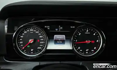 Mercedes-Benz E-Class 2018 1.9 гидро, миниатюра 8