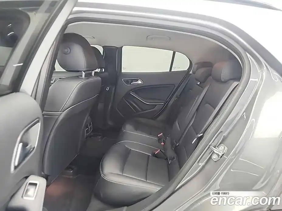 Mercedes-Benz GLA-Class 2019 2.0 гидро, фото 12