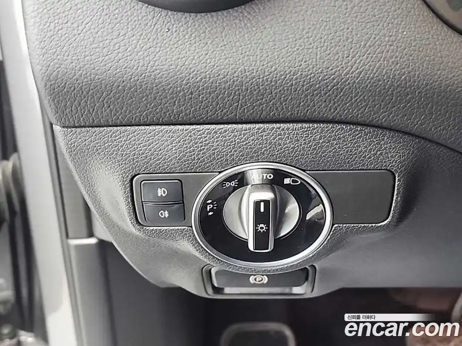 Mercedes-Benz GLA-Class 2019 2.0 гидро, фото 17