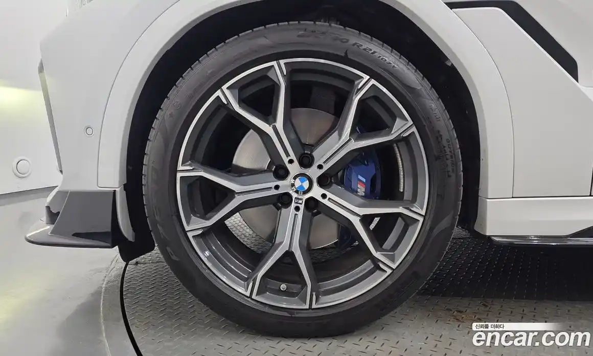 BMW X6 2023 3.0 гидро, фото 5