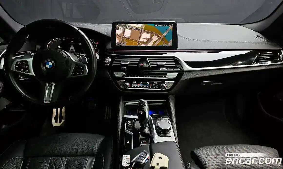 BMW 5-Series 2023 2.0 гидро, фото 7
