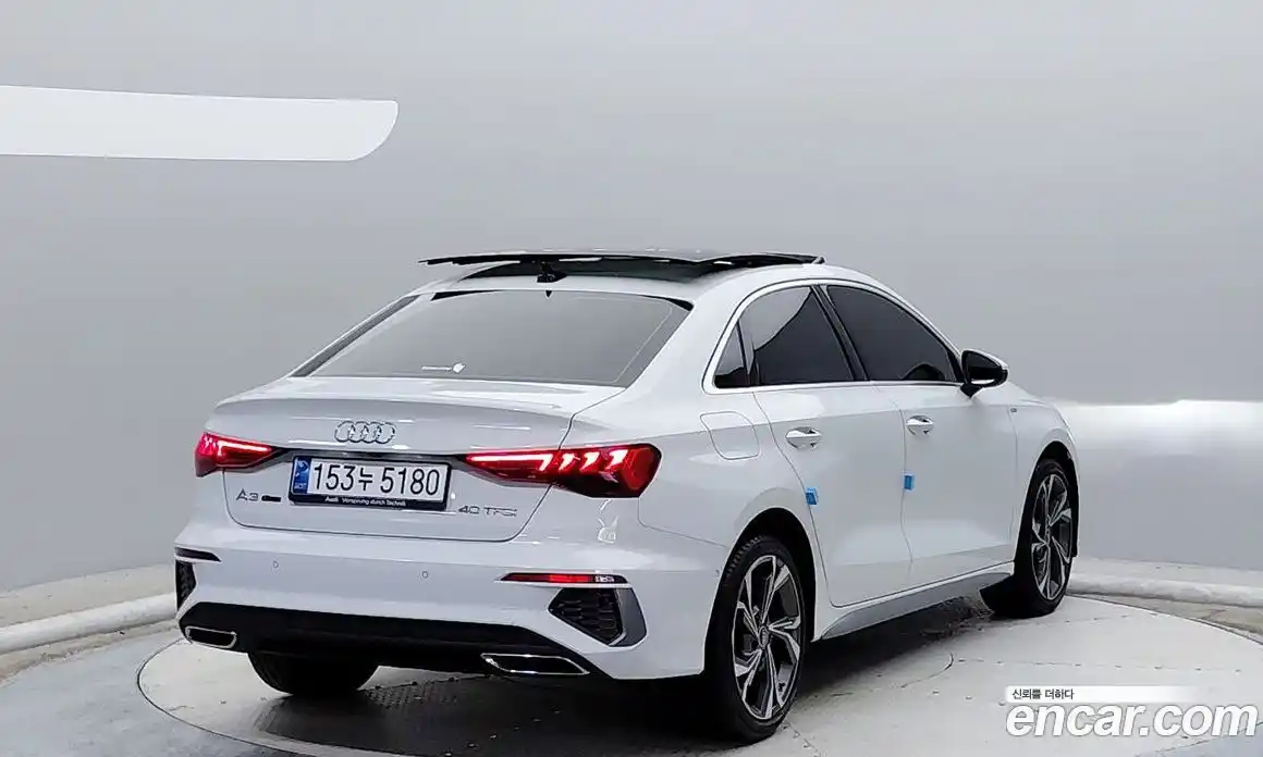 Audi A3 2023 2.0 автомат (гидро), фото 4