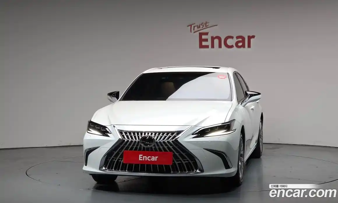 Lexus ES 2026 2.5 гидро, фото 3
