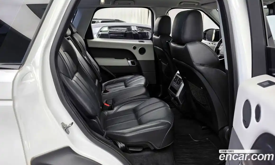 Land Rover Range Rover Sport 2016 3.0 автомат (гидро), фото 12
