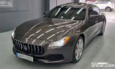 Maserati Quattroporte