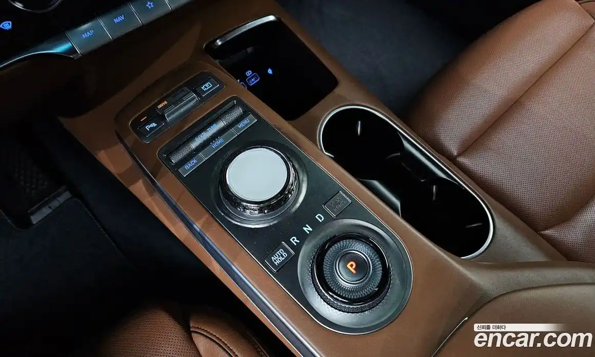 Genesis GV70 2022 2.5 гидро, фото 9