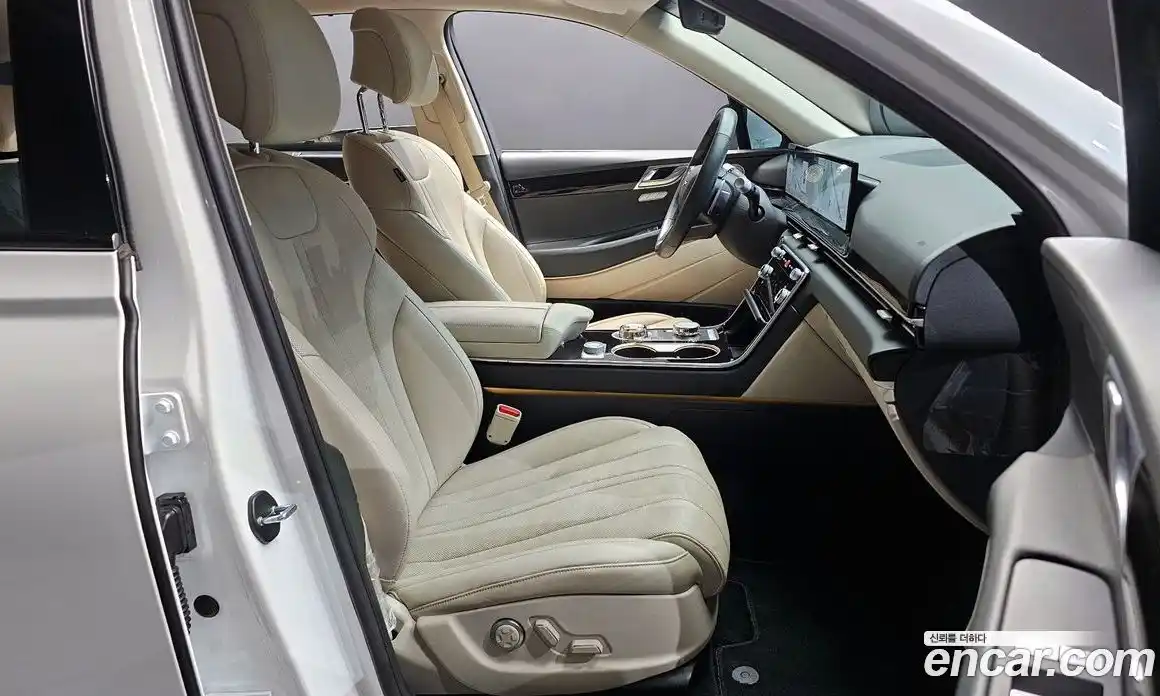 Genesis GV80 2024 2.5 гидро, фото 11