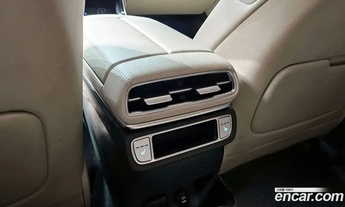 Genesis GV80 2024 2.5 гидро, фото 17