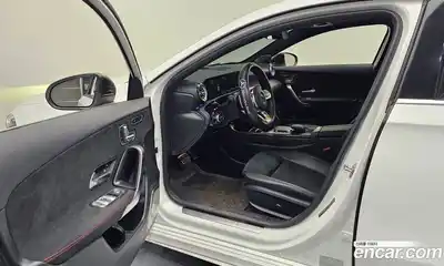 Mercedes-Benz A-Class 2022 2.0 гидро, миниатюра 12
