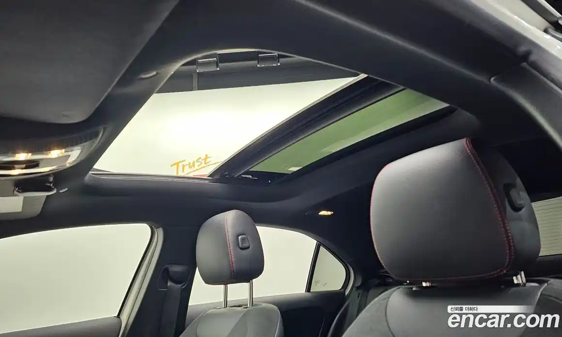 Mercedes-Benz A-Class 2022 2.0 гидро, фото 24