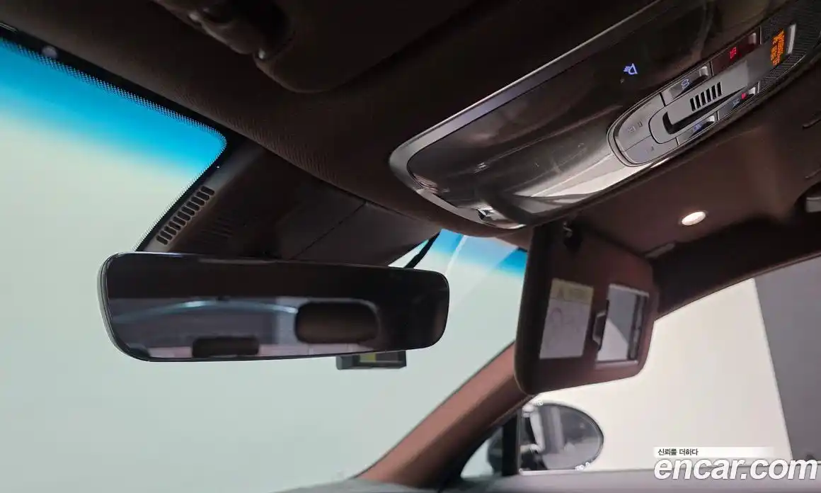 Genesis G90 2023 3.5 гидро, фото 15