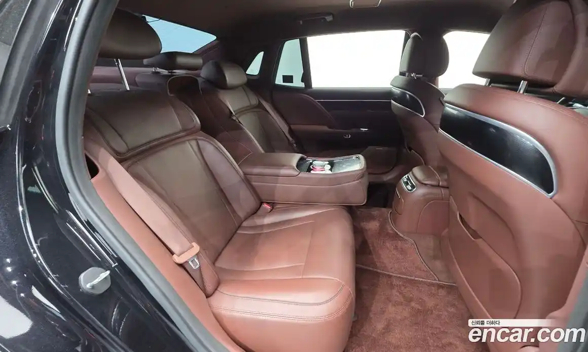 Genesis G90 2023 3.5 гидро, фото 19