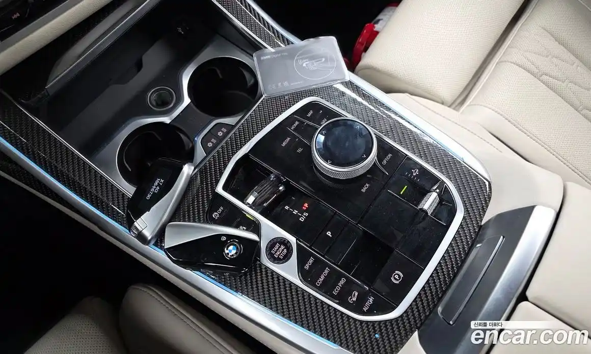 BMW X7 2025 3.0 гидро, фото 9