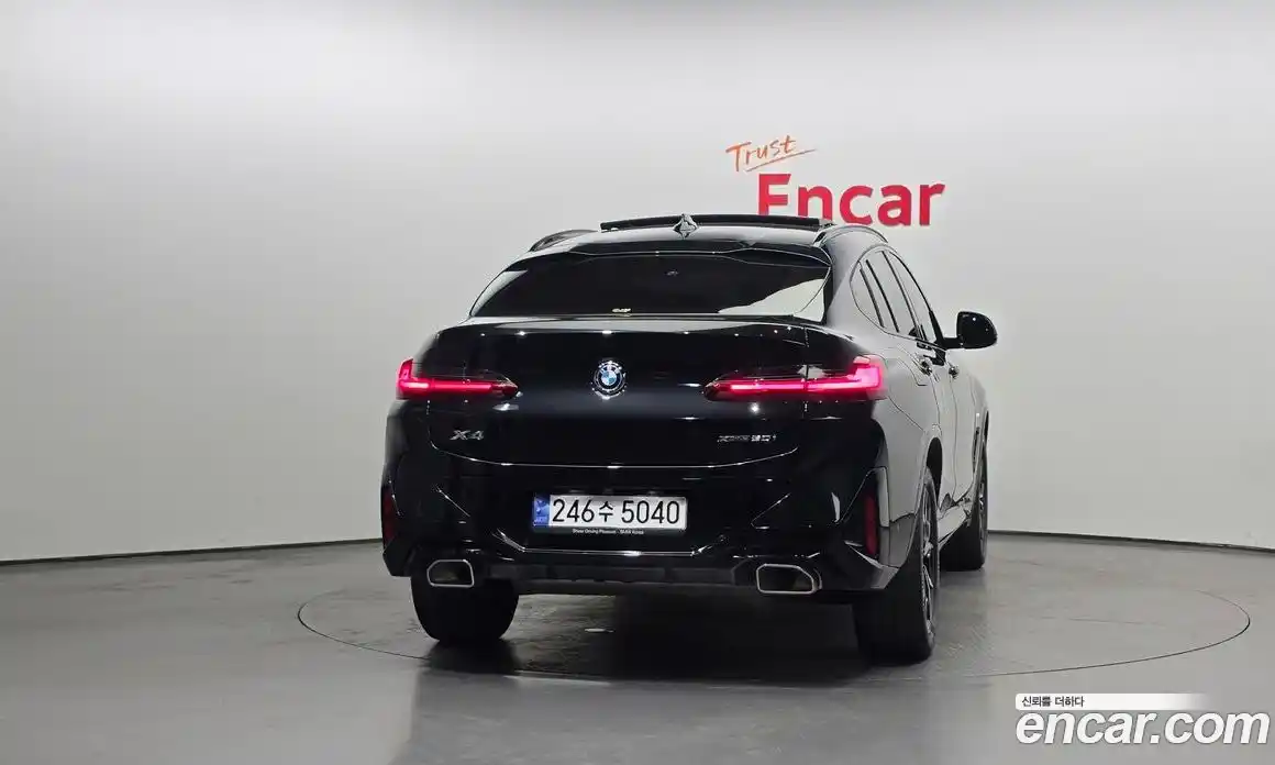 BMW X4 2023 2.0 гидро, фото 4