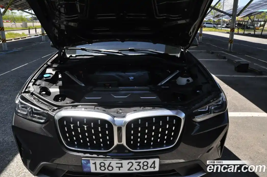 BMW X4 2023 2.0 гидро, фото 6