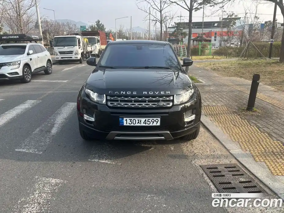 Land Rover Range Rover Evoque 2015 2.2 автомат (гидро), фото 3