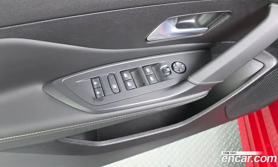 Peugeot 308 2025 1.2 автомат (гидро), фото 28