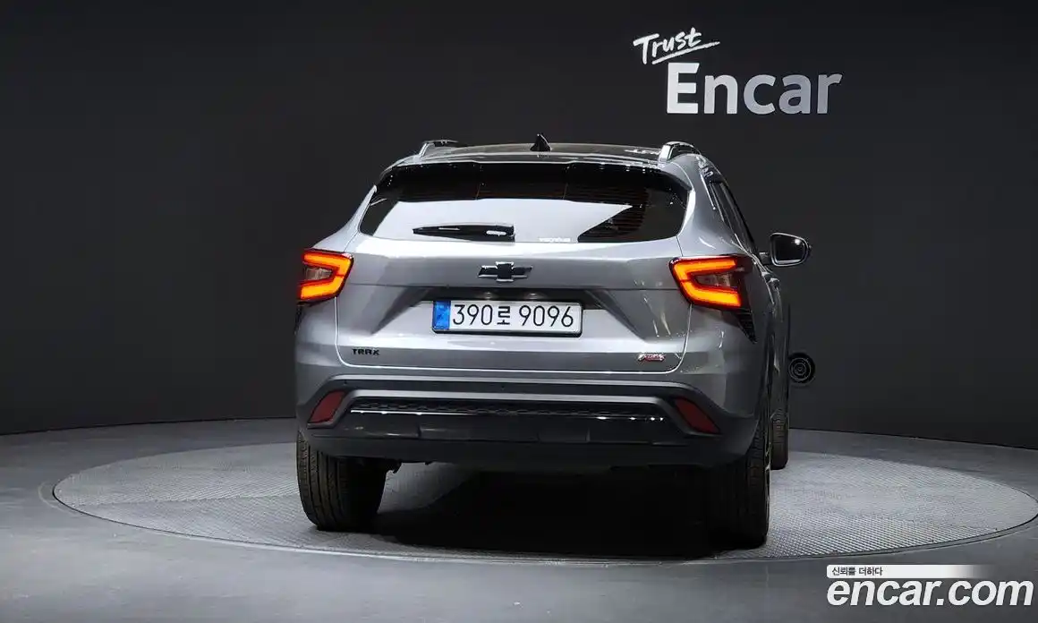 Chevrolet Trax 2023 1.2 гидро, фото 4