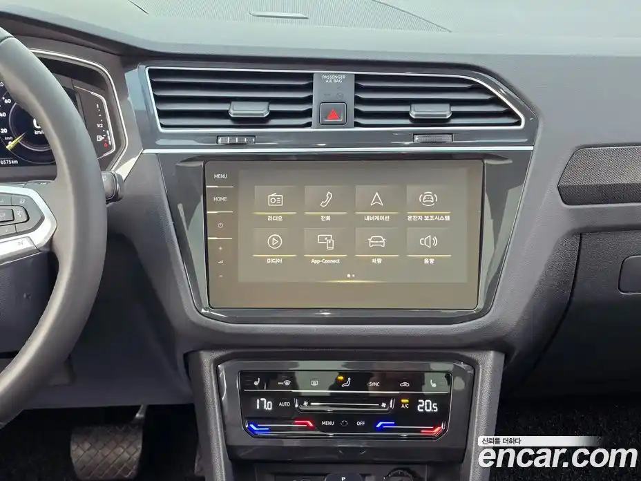 Volkswagen Tiguan 2021 2.0 автомат (гидро), фото 12