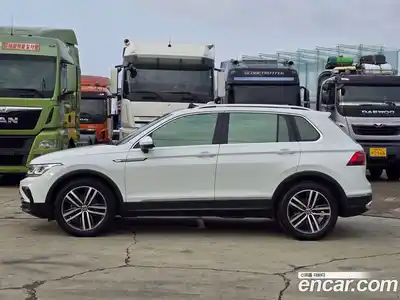 Volkswagen Tiguan 2021 2.0 автомат (гидро), миниатюра 3