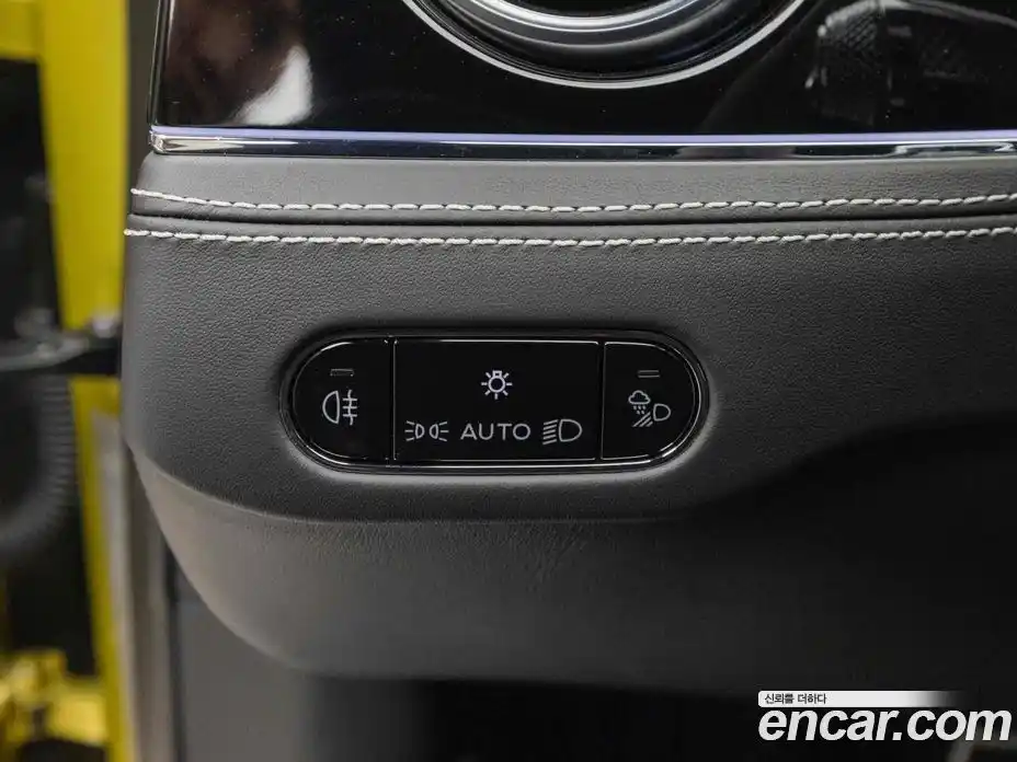 Bentley Flying Spur 2024 4.0 гидро, фото 12