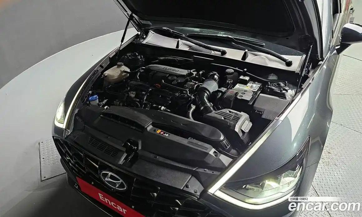 Hyundai Sonata 2023 1.6 автомат (гидро), фото 6