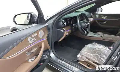Mercedes-Benz E-Class 2021 2.0 гидро, миниатюра 11