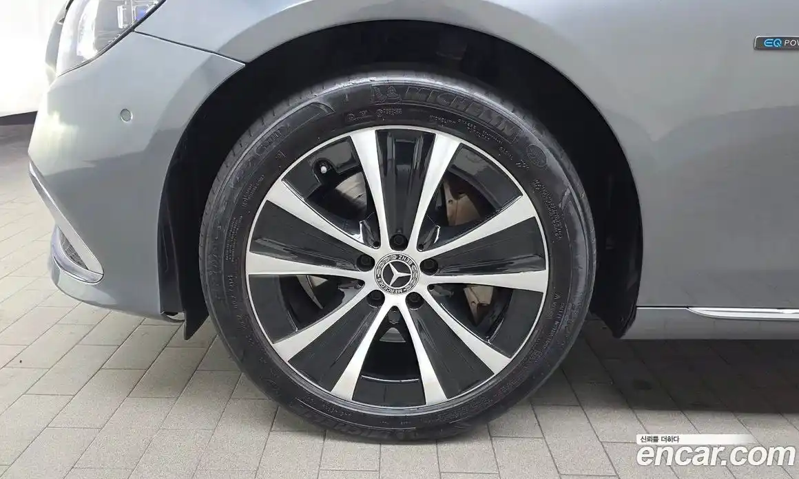 Mercedes-Benz E-Class 2021 2.0 гидро, фото 5