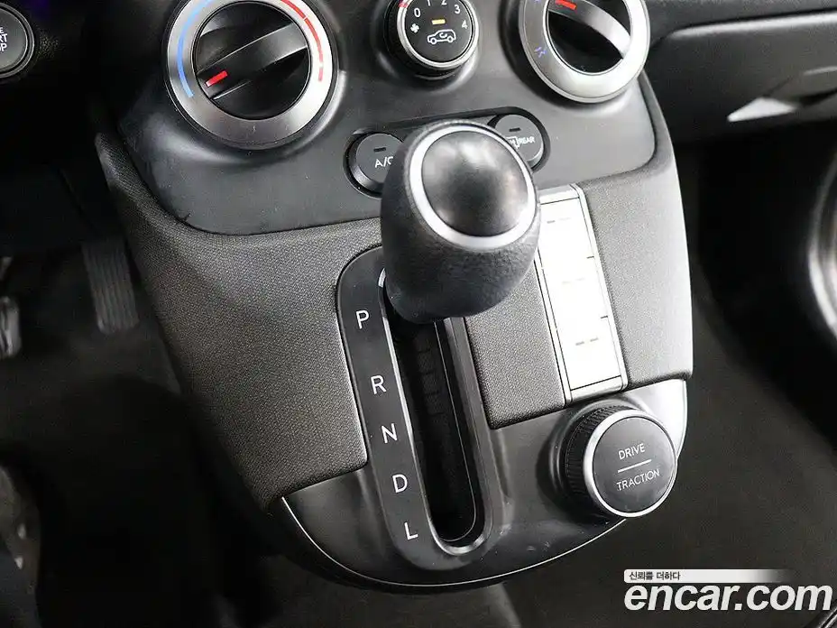 Hyundai Casper 2022 1.0 автомат (гидро), фото 9