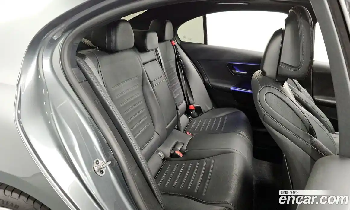 Mercedes-Benz C-Class 2022 2.0 гидро, фото 17