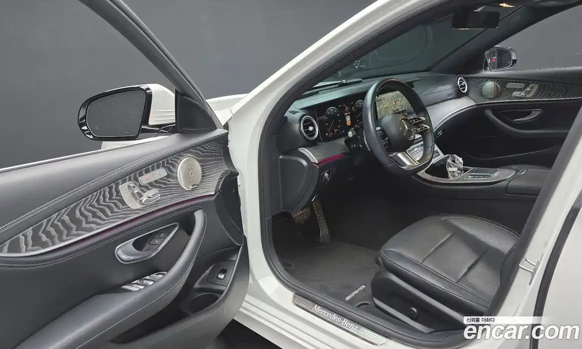 Mercedes-Benz E-Class 2022 2.0 гидро, фото 13