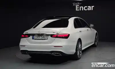 Mercedes-Benz E-Class 2022 2.0 гидро, миниатюра 2