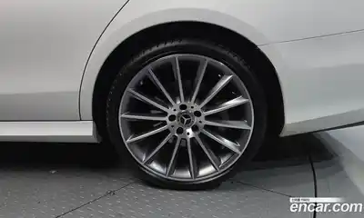 Mercedes-Benz E-Class 2022 2.0 гидро, миниатюра 7