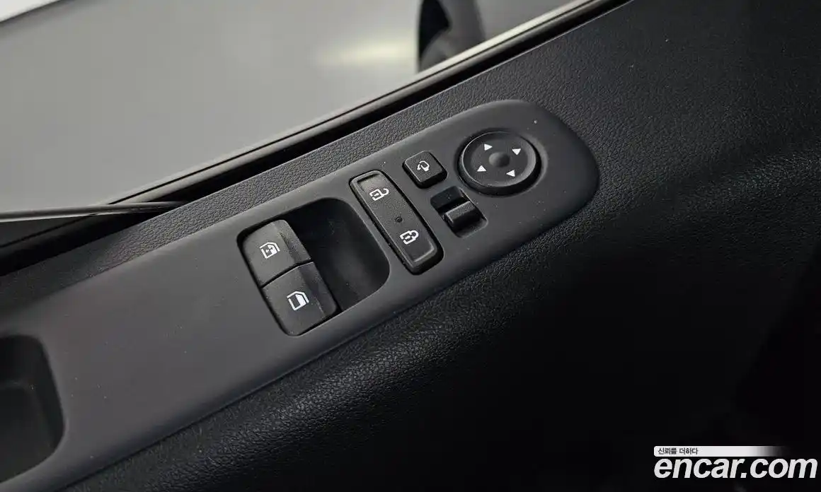 Hyundai Staria 2023 2.2 гидро, фото 28