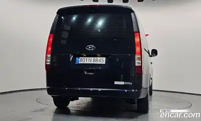 Hyundai Staria 2023 2.2 гидро, миниатюра 3