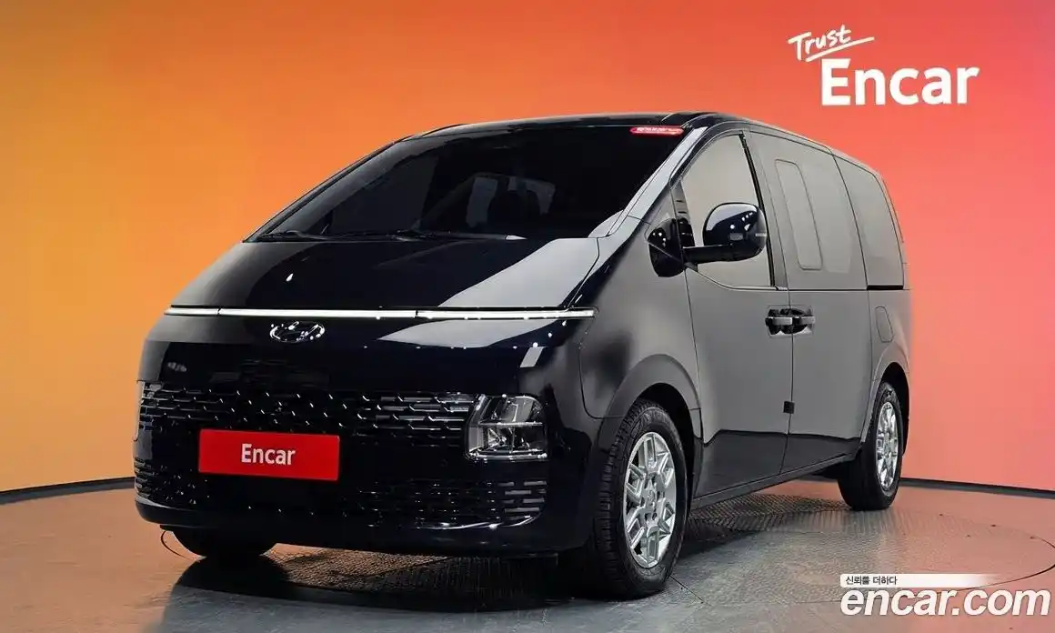 Hyundai Staria 2023 2.2 гидро, фото 35