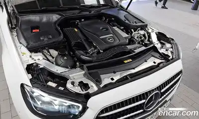 Mercedes-Benz E-Class 2021 2.0 автомат (гидро), миниатюра 6